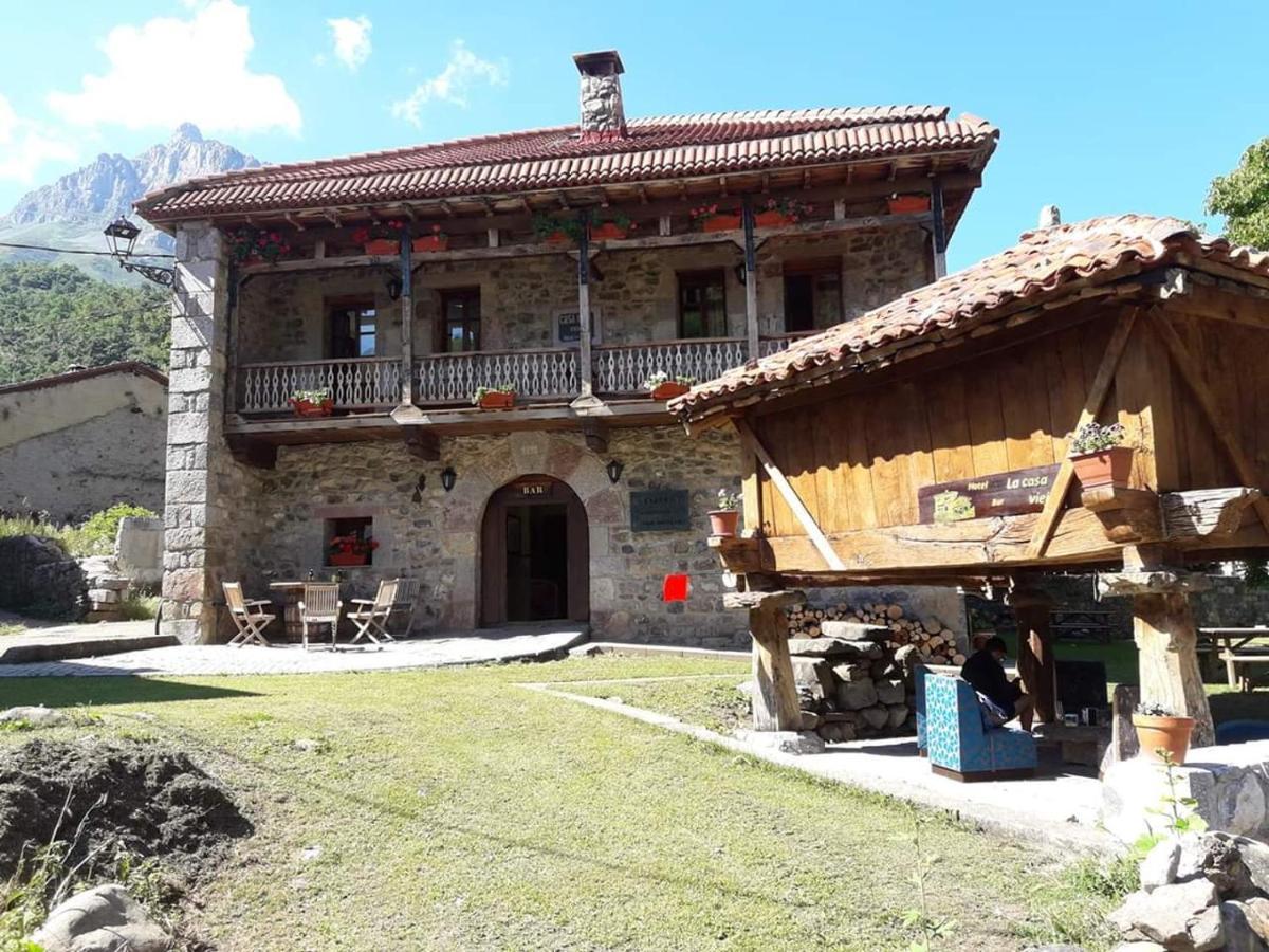 La Casa Vieja En Valdeon Hotel Soto De Valdeon Exterior photo
